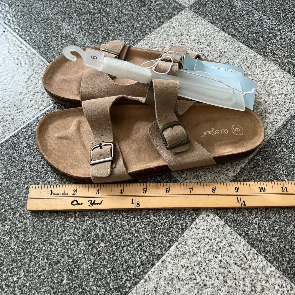 Cat & Jack Kid's Drew Sandals- Taupe Size 6
